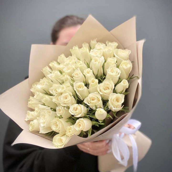 51 белая кенийская роза  в Сыктывкаре