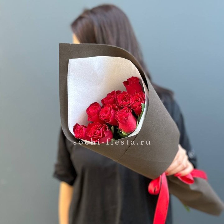 9 красных роз в фоамиране в Сыктывкаре