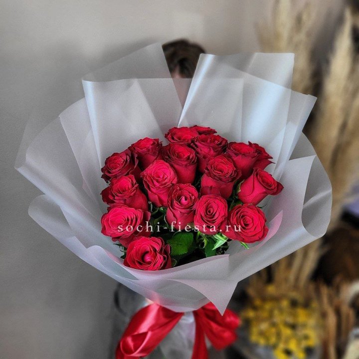 17 красных роз "Нет времени ждать" в Сыктывкаре
