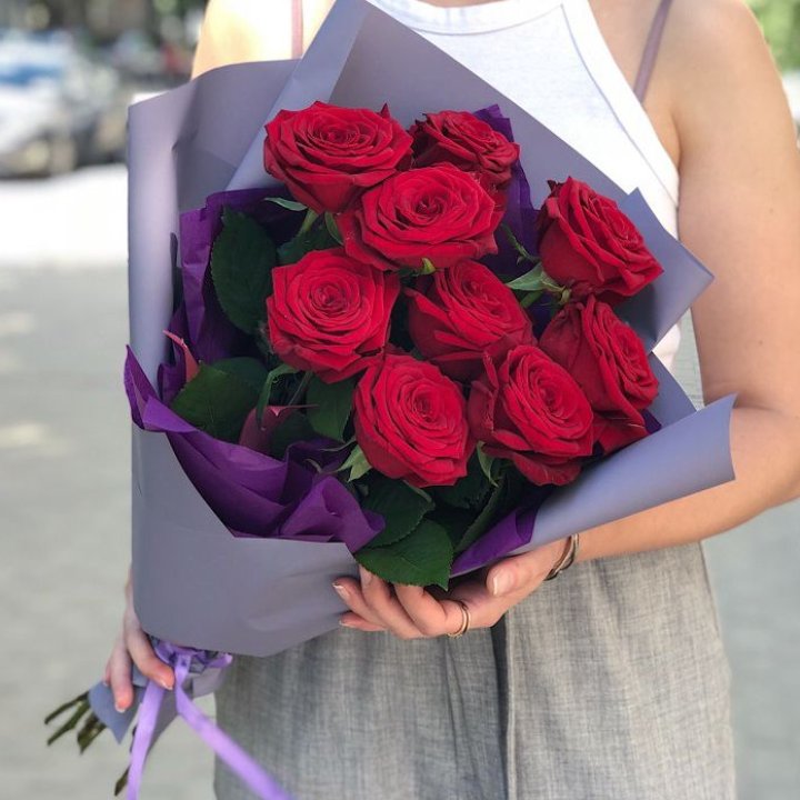 9  красных роз №1 в Сыктывкаре