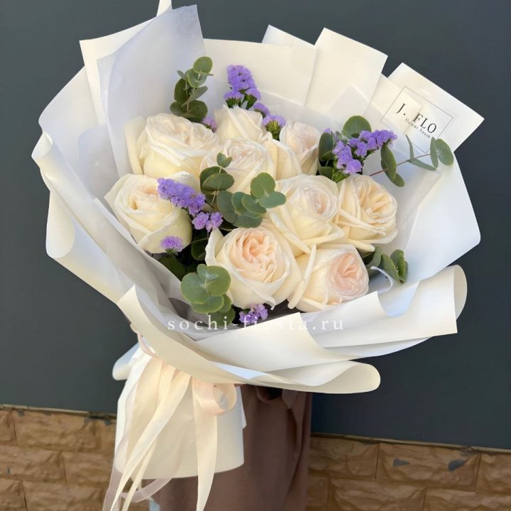 Букет из роз Вайт охара в Сыктывкаре