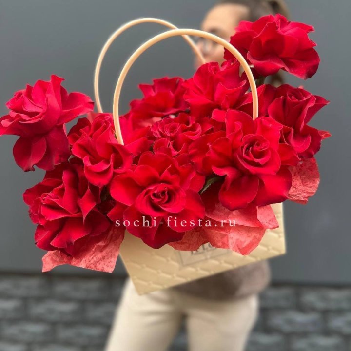 Французские розы в сумочке в Сыктывкаре