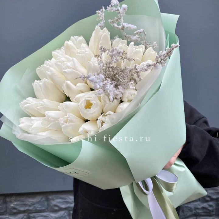 Букет белых тюльпанов "Бьянко" в Сыктывкаре