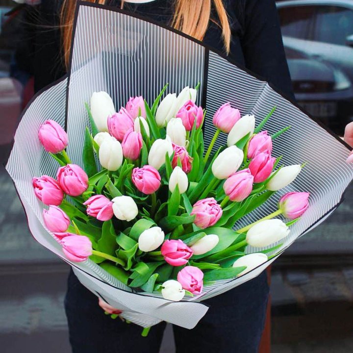 29 тюльпанов микс в Сыктывкаре